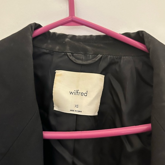 Aritzia Babaton desire blazer - Picture 2 of 2